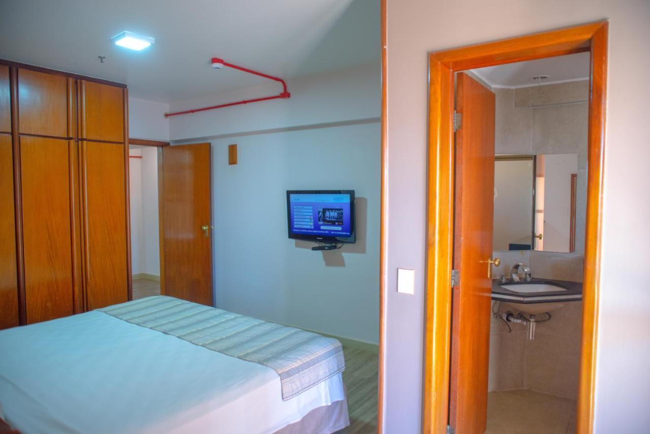 Quarto Quádruplo Standard