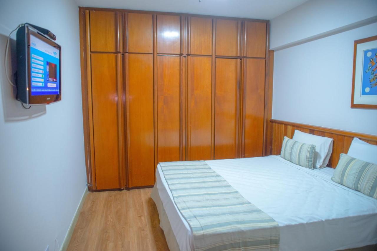 Triple Suite,1419080157:JPEG