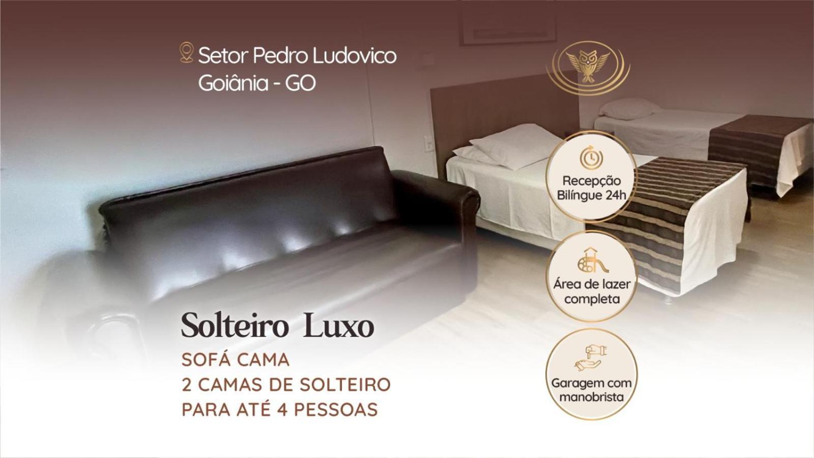 Quarto Standard com 2 Camas de Solteiro e Sofá