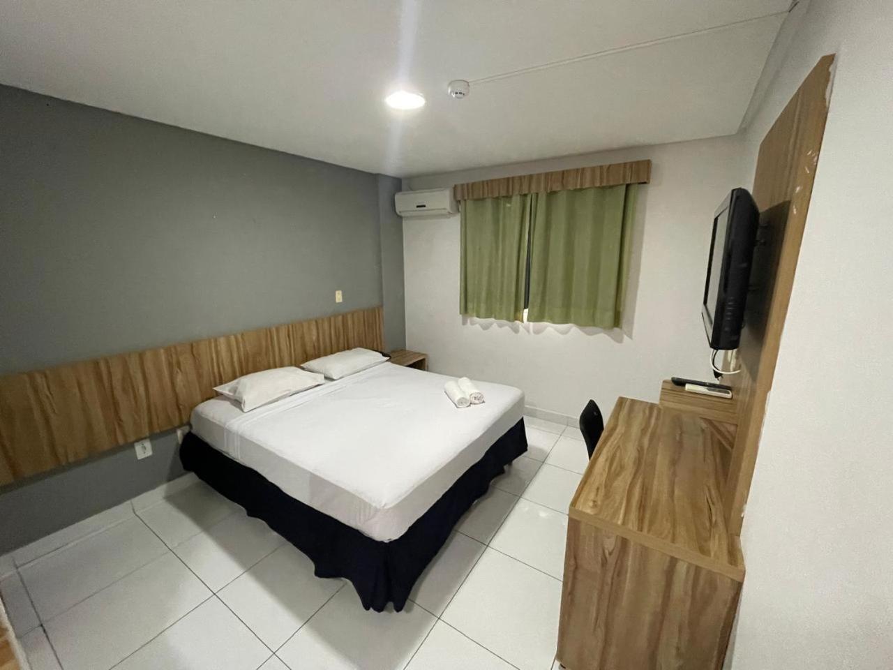 Deluxe Room,1648913677:JPEG